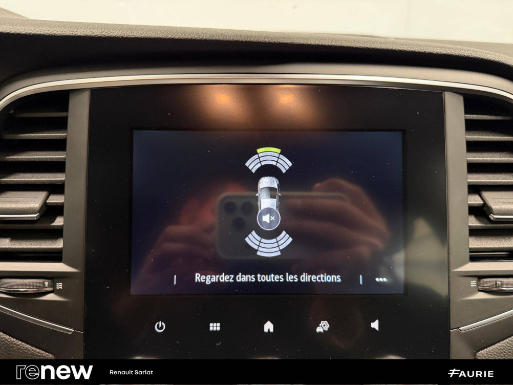 Acheter Renault Megane 4 Mégane IV Berline Blue dCi 115 EDC Business 5p occasion dans les concessions du Groupe Faurie