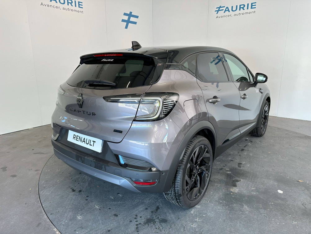 Acheter Renault Captur 2 Captur E-Tech full hybrid 145 esprit Alpine 5p neuf dans les concessions du Groupe Faurie