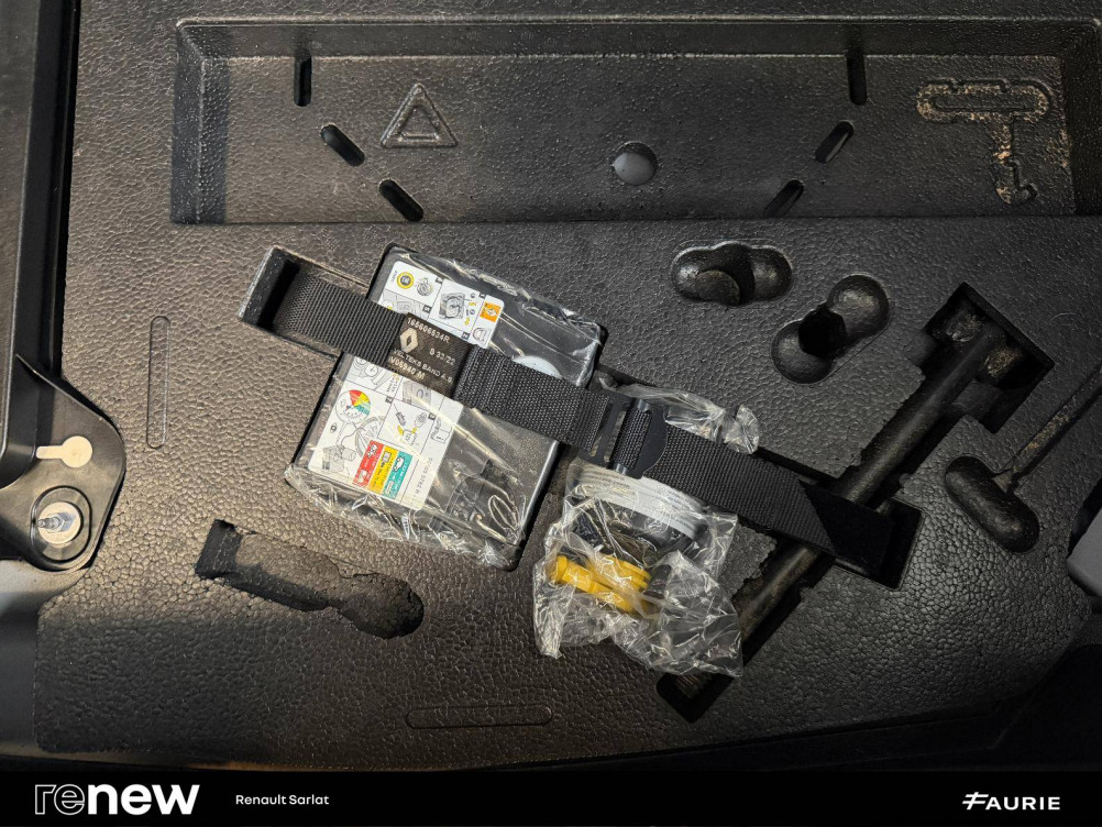 Acheter Renault Clio 5 Clio E-Tech full hybrid 145 Evolution 5p occasion dans les concessions du Groupe Faurie