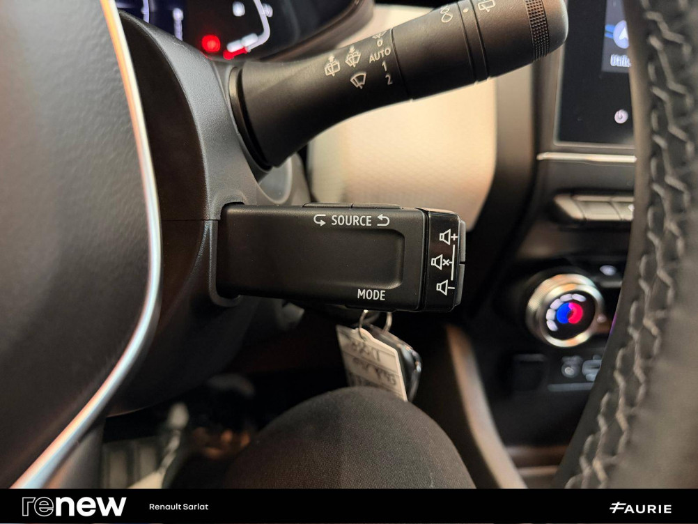 Acheter Renault Clio 5 Clio E-Tech full hybrid 145 Evolution 5p occasion dans les concessions du Groupe Faurie