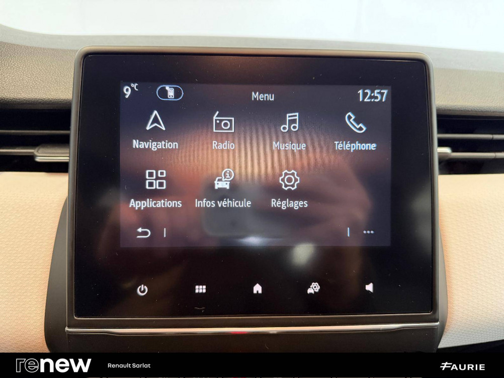 Acheter Renault Clio 5 Clio E-Tech full hybrid 145 Evolution 5p occasion dans les concessions du Groupe Faurie