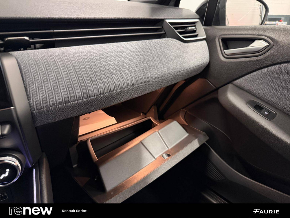 Acheter Renault Clio 5 Clio E-Tech full hybrid 145 ch GSR2 Techno 5p occasion dans les concessions du Groupe Faurie