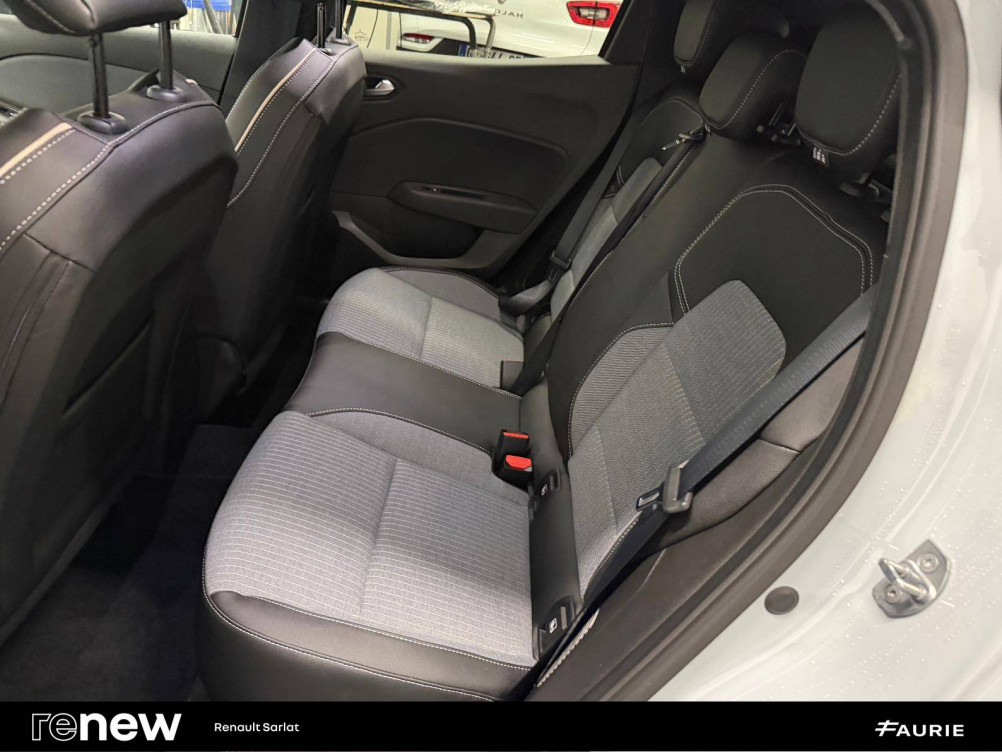 Acheter Renault Clio 5 Clio E-Tech full hybrid 145 ch GSR2 Techno 5p occasion dans les concessions du Groupe Faurie