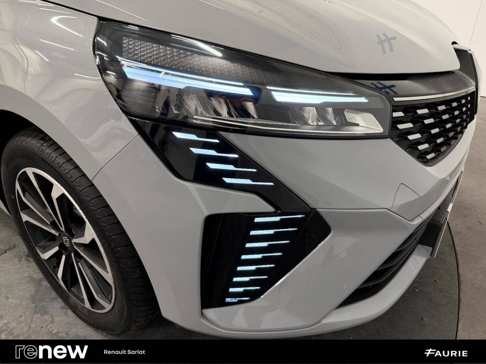 Acheter Renault Clio 5 Clio E-Tech full hybrid 145 ch GSR2 Techno 5p occasion dans les concessions du Groupe Faurie