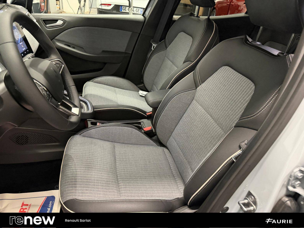 Acheter Renault Clio 5 Clio E-Tech full hybrid 145 ch GSR2 Techno 5p occasion dans les concessions du Groupe Faurie