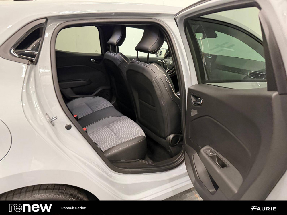 Acheter Renault Clio 5 Clio E-Tech full hybrid 145 ch GSR2 Techno 5p occasion dans les concessions du Groupe Faurie