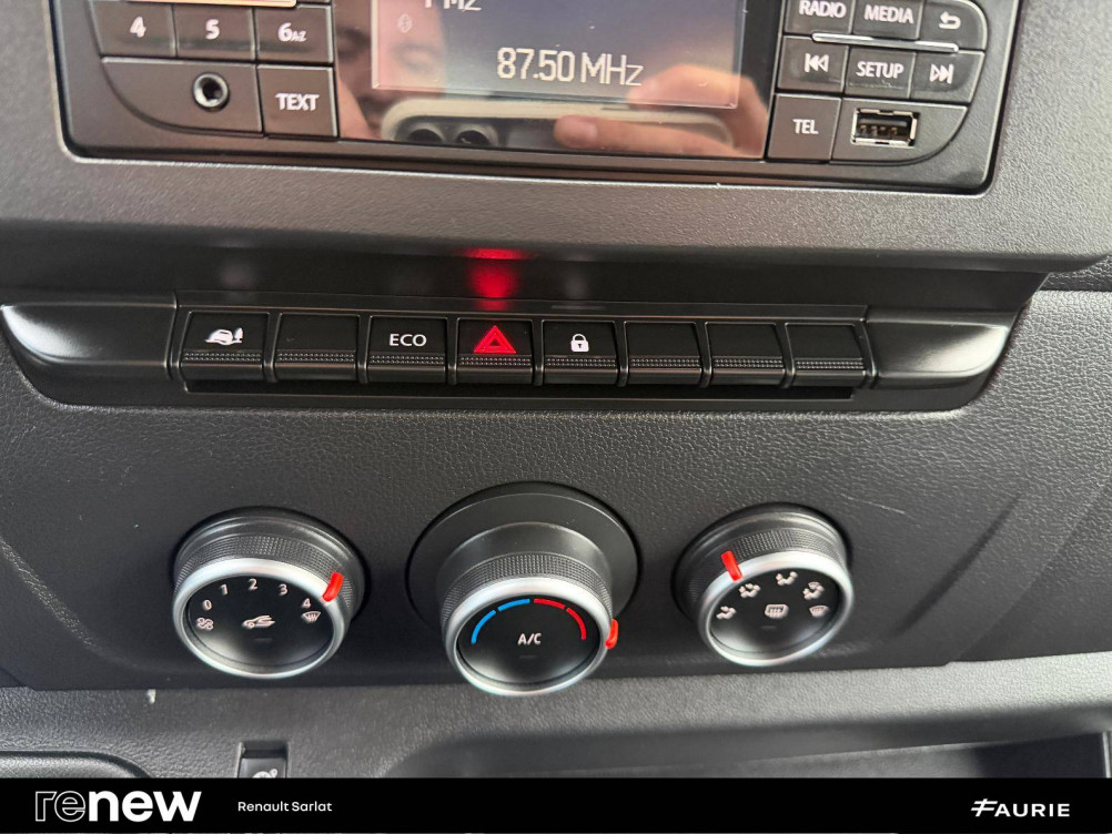 Acheter Renault Master 3 MASTER CC PROP RJ3500 PAF AR COURT L2 DCI 130 GRAND CONFORT 2p occasion dans les concessions du Groupe Faurie