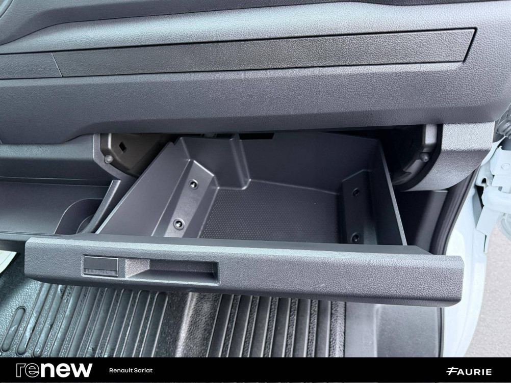 Acheter Renault Master 3 MASTER CC PROP RJ3500 PAF AR COURT L2 DCI 130 GRAND CONFORT 2p occasion dans les concessions du Groupe Faurie