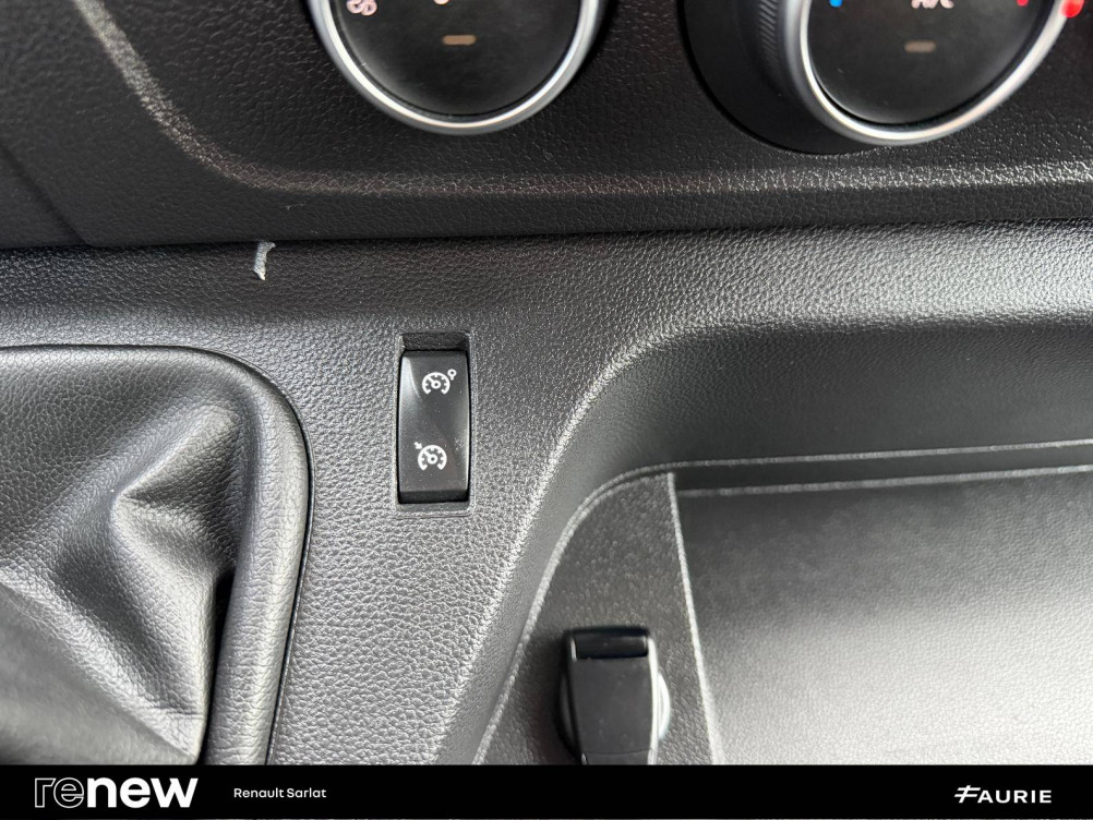 Acheter Renault Master 3 MASTER CC PROP RJ3500 PAF AR COURT L2 DCI 130 GRAND CONFORT 2p occasion dans les concessions du Groupe Faurie