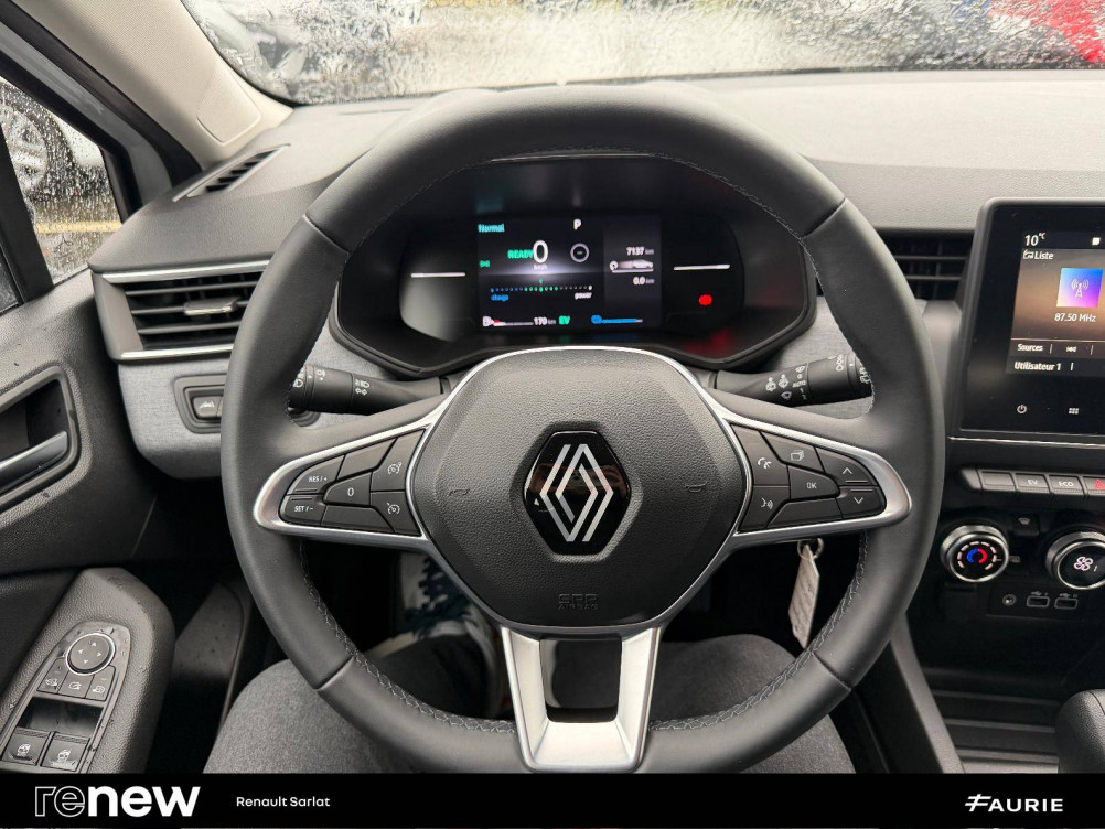 Acheter Renault Clio 5 Clio E-Tech full hybrid 145 Evolution 5p occasion dans les concessions du Groupe Faurie