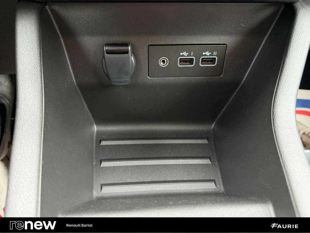 Acheter Renault Clio 5 Clio E-Tech full hybrid 145 Evolution 5p occasion dans les concessions du Groupe Faurie