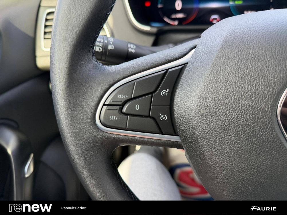 Acheter Renault Megane 4 Megane IV Berline E-Tech plug-in hybrid 160 Evolution 5p occasion dans les concessions du Groupe Faurie