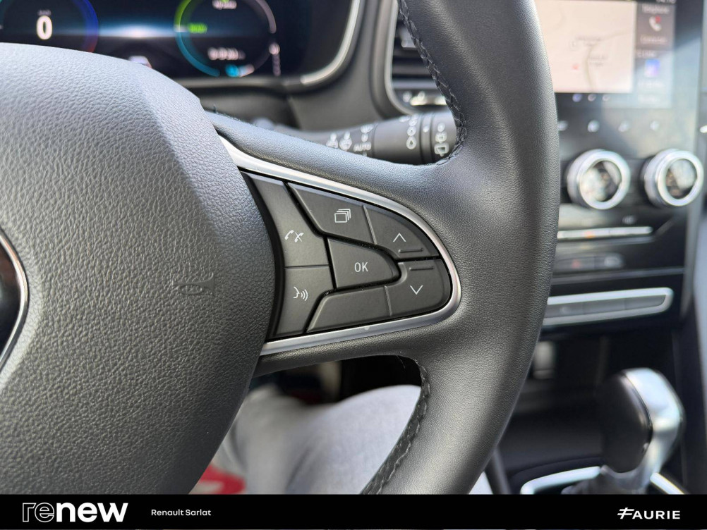 Acheter Renault Megane 4 Megane IV Berline E-Tech plug-in hybrid 160 Evolution 5p occasion dans les concessions du Groupe Faurie