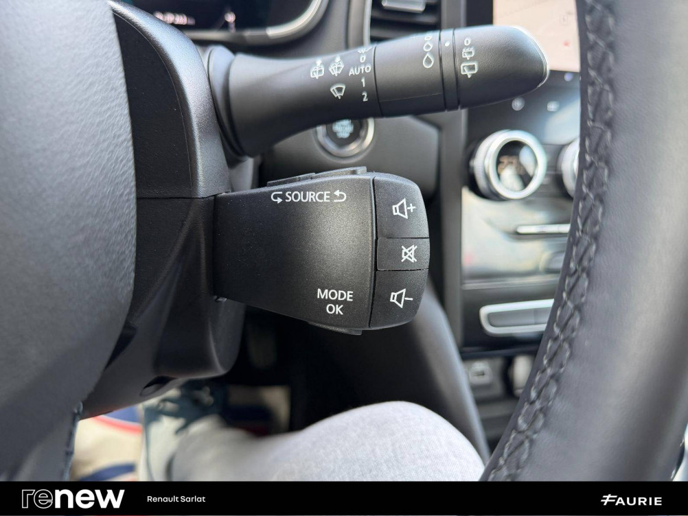 Acheter Renault Megane 4 Megane IV Berline E-Tech plug-in hybrid 160 Evolution 5p occasion dans les concessions du Groupe Faurie