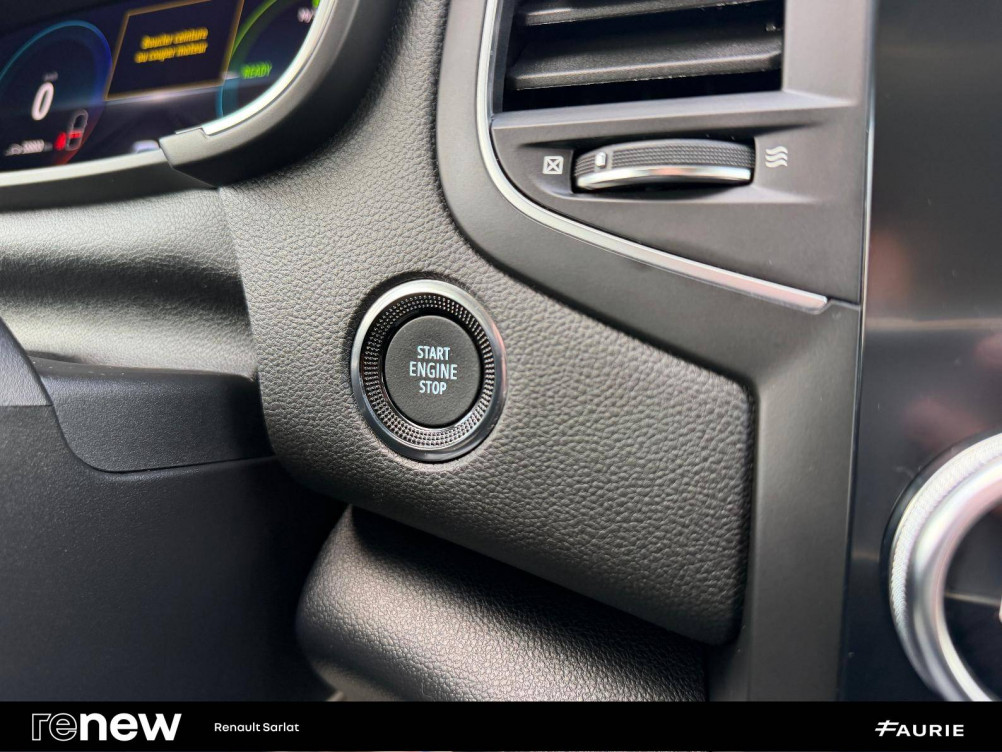 Acheter Renault Megane 4 Megane IV Berline E-Tech plug-in hybrid 160 Evolution 5p occasion dans les concessions du Groupe Faurie