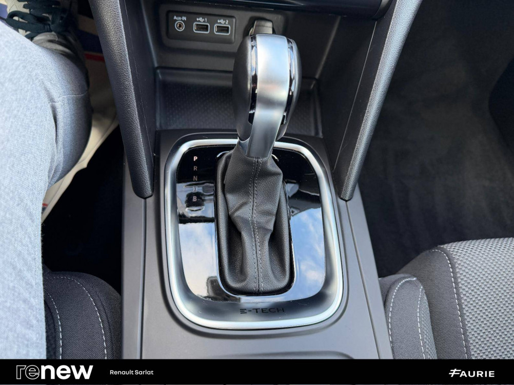 Acheter Renault Megane 4 Megane IV Berline E-Tech plug-in hybrid 160 Evolution 5p occasion dans les concessions du Groupe Faurie