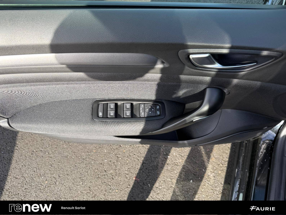 Acheter Renault Megane 4 Megane IV Berline E-Tech plug-in hybrid 160 Evolution 5p occasion dans les concessions du Groupe Faurie