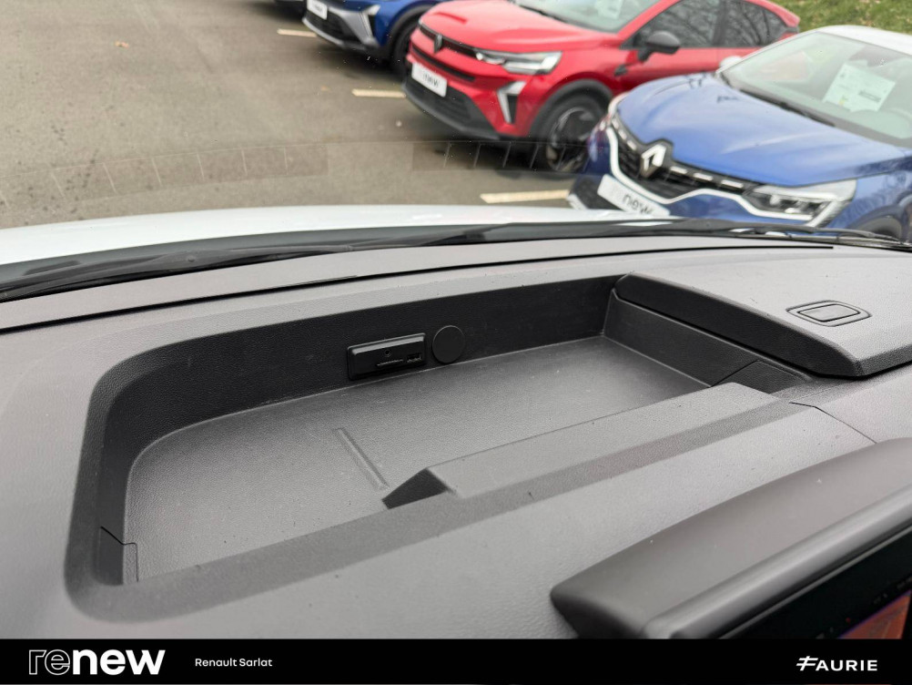 Acheter Renault Master 3 MASTER CA TRAC F3500 L2H2 BLUE DCI 150 GRAND CONFORT 4p occasion dans les concessions du Groupe Faurie