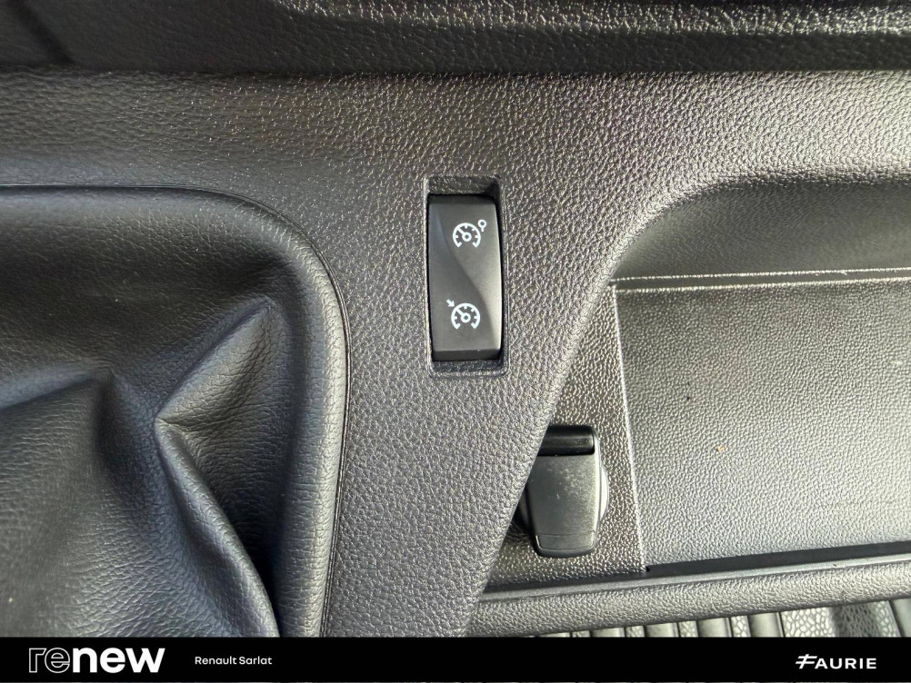 Acheter Renault Master 3 MASTER CC PROP RJ3500 L2 PAFC BLUE DCI 145 EURO VI CONFORT 2p occasion dans les concessions du Groupe Faurie