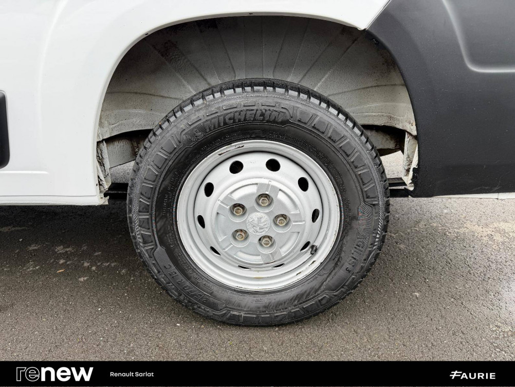 Acheter Peugeot Boxer BOXER TOLE 330 L2H2 BLUEHDI 165 S&S ASPHALT 4p occasion dans les concessions du Groupe Faurie