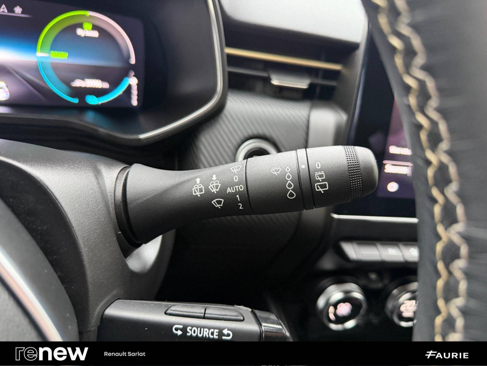 Acheter Renault Clio 5 Clio E-Tech full hybrid 145 Engineered 5p occasion dans les concessions du Groupe Faurie