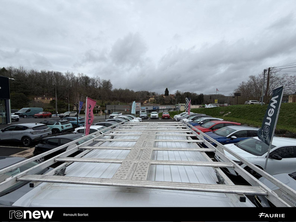 Acheter Peugeot Boxer BOXER TOLE 330 L2H2 BLUEHDI 165 S&S ASPHALT 4p occasion dans les concessions du Groupe Faurie