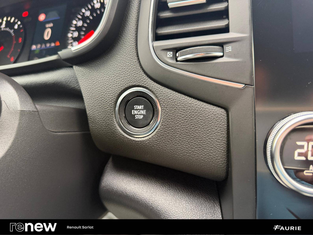 Acheter Renault Megane 4 Mégane IV Berline Blue dCi 115 - 21N Business 5p occasion dans les concessions du Groupe Faurie