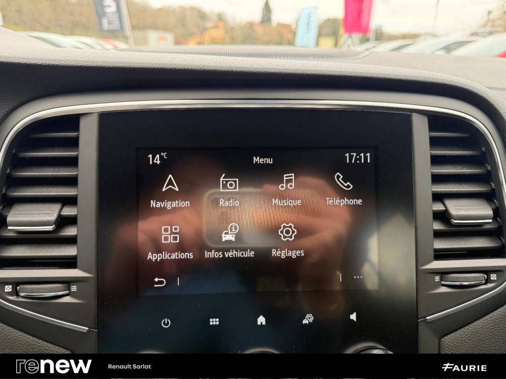 Acheter Renault Megane 4 Mégane IV Berline Blue dCi 115 - 21N Business 5p occasion dans les concessions du Groupe Faurie