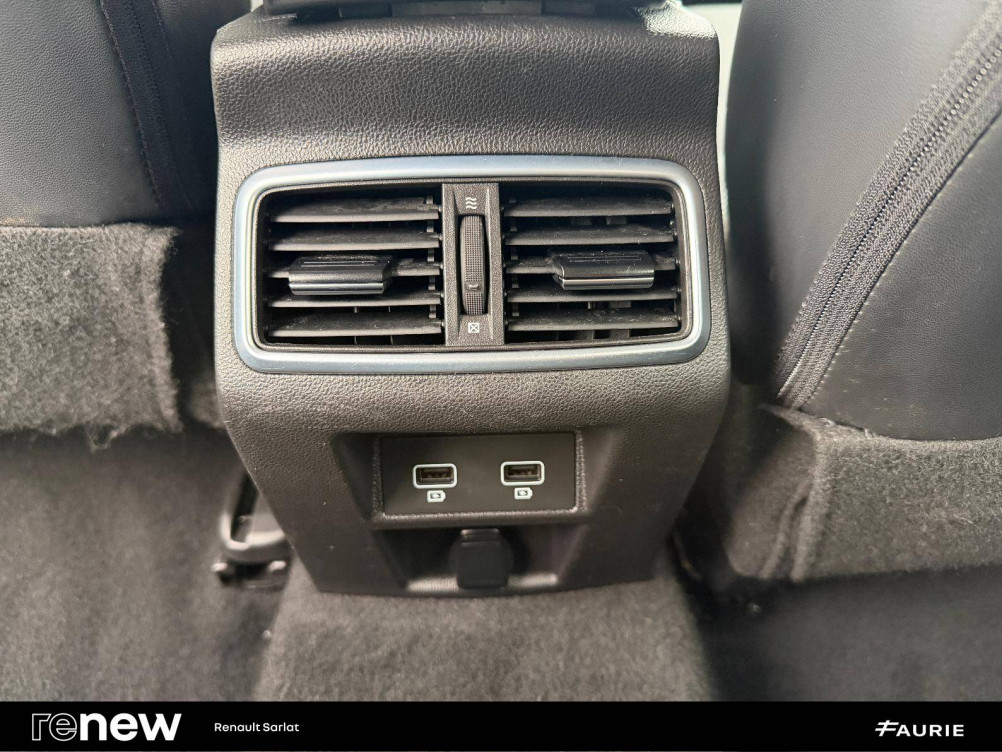 Acheter Renault Megane 4 Mégane IV Berline Blue dCi 115 - 21N Business 5p occasion dans les concessions du Groupe Faurie