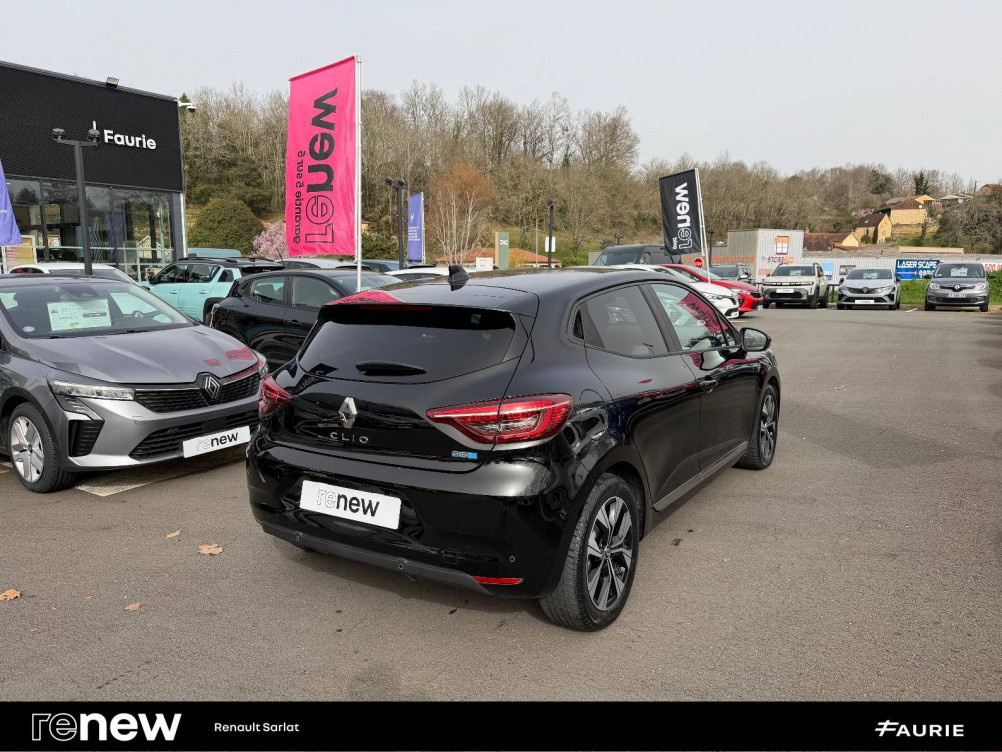 Acheter Renault Clio 5 Clio E-Tech full hybrid 145 Evolution 5p occasion dans les concessions du Groupe Faurie