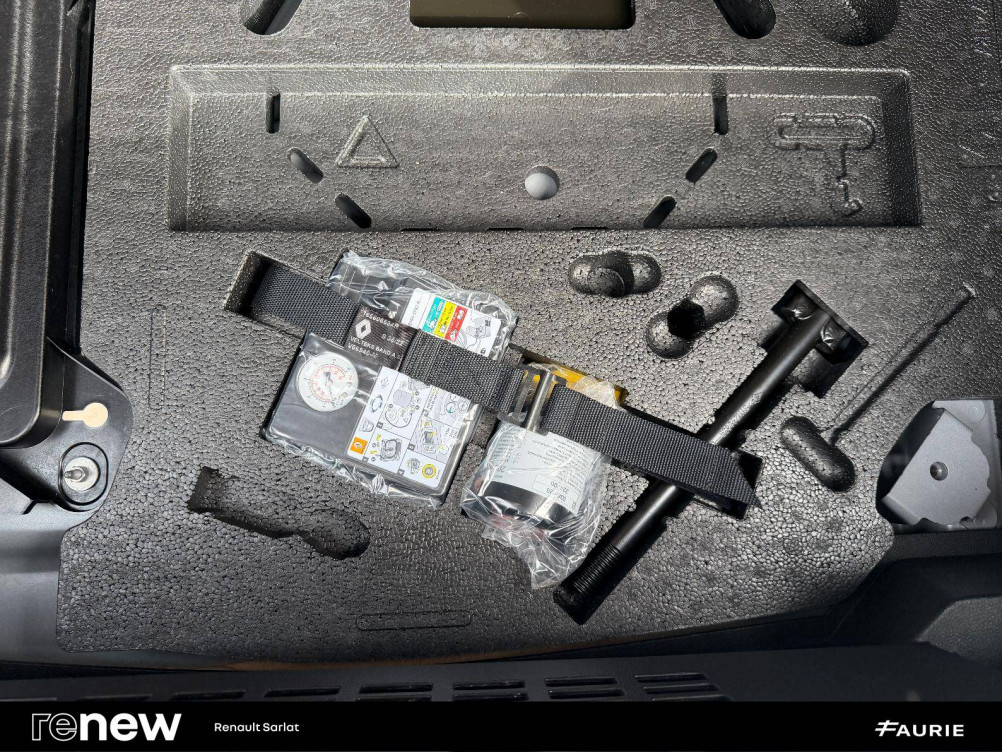 Acheter Renault Clio 5 Clio E-Tech full hybrid 145 Evolution 5p occasion dans les concessions du Groupe Faurie