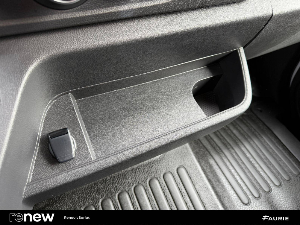 Acheter Renault Master 3 MASTER FGN TRAC F3500 L3H3 BLUE DCI 135 CONFORT 4p occasion dans les concessions du Groupe Faurie