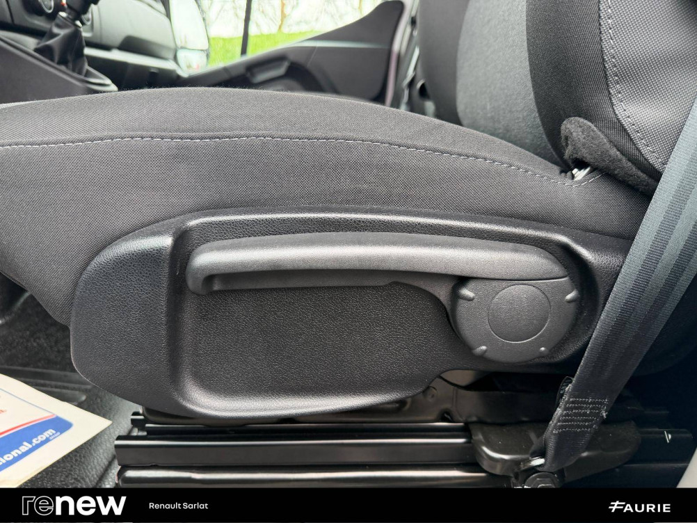 Acheter Renault Master 3 MASTER FGN TRAC F3500 L3H3 BLUE DCI 135 CONFORT 4p occasion dans les concessions du Groupe Faurie