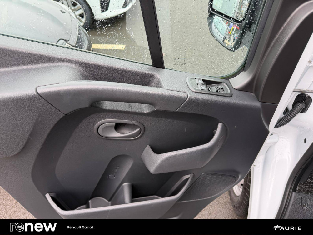 Acheter Renault Master 3 MASTER FGN TRAC F3500 L3H3 BLUE DCI 135 CONFORT 4p occasion dans les concessions du Groupe Faurie