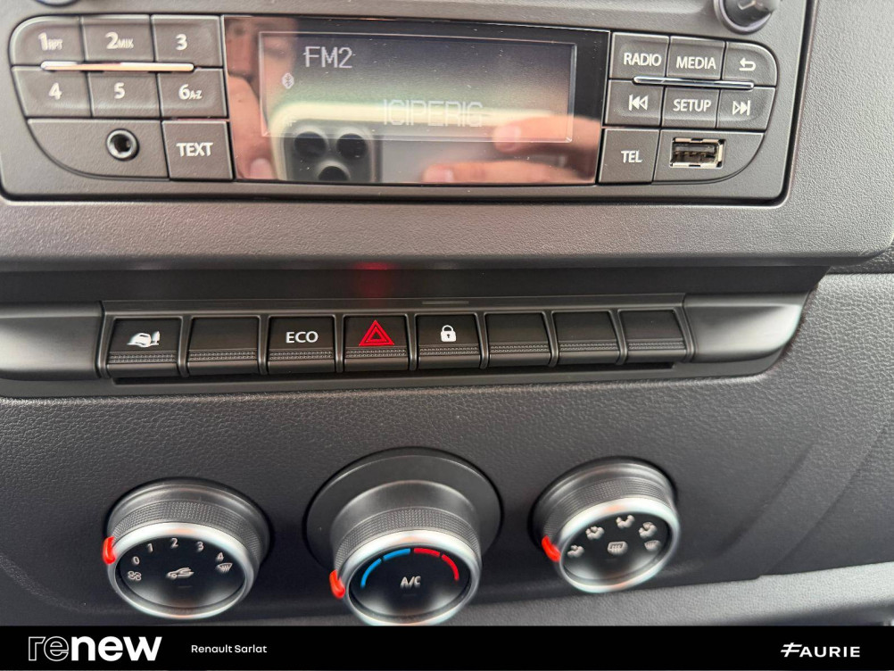 Acheter Renault Master 3 MASTER FGN TRAC F3500 L3H3 BLUE DCI 135 CONFORT 4p occasion dans les concessions du Groupe Faurie