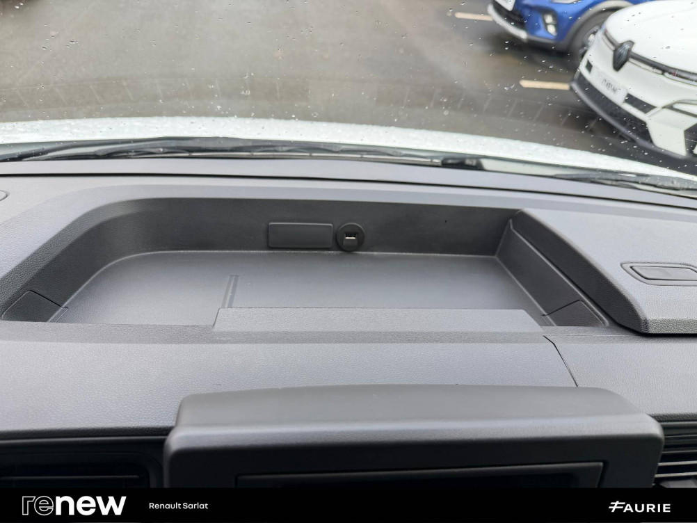 Acheter Renault Master 3 MASTER FGN TRAC F3500 L3H3 BLUE DCI 135 CONFORT 4p occasion dans les concessions du Groupe Faurie