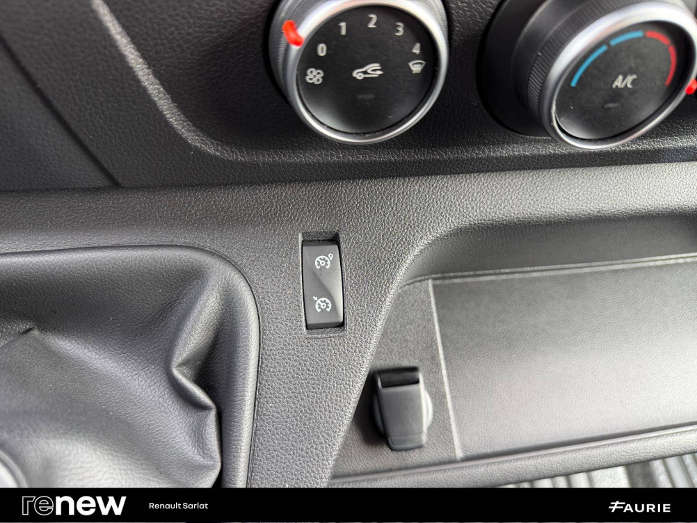 Acheter Renault Master 3 MASTER FGN TRAC F3500 L3H3 BLUE DCI 135 CONFORT 4p occasion dans les concessions du Groupe Faurie