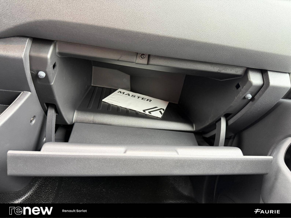 Acheter Renault Master 3 MASTER FGN TRAC F3500 L3H3 BLUE DCI 135 CONFORT 4p occasion dans les concessions du Groupe Faurie