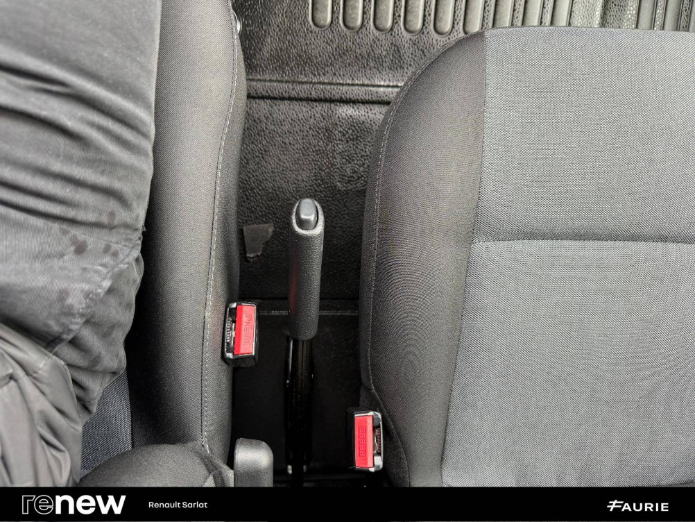 Acheter Renault Master 3 MASTER FGN TRAC F3500 L3H3 BLUE DCI 135 CONFORT 4p occasion dans les concessions du Groupe Faurie