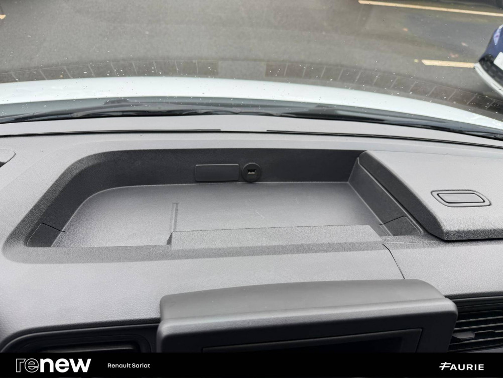 Acheter Renault Master 3 MASTER FGN TRAC F3500 L3H3 BLUE DCI 135 CONFORT 4p occasion dans les concessions du Groupe Faurie