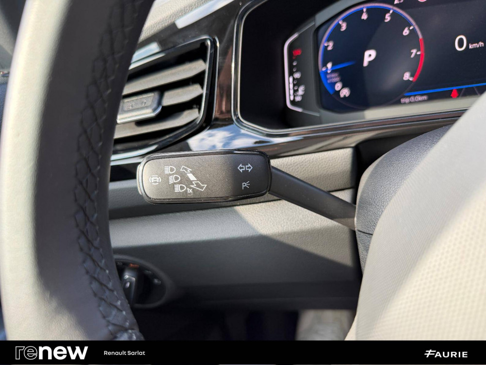 Acheter Volkswagen T-Roc T-Roc 1.5 TSI EVO 150 Start/Stop DSG7 R-Line 5p occasion dans les concessions du Groupe Faurie