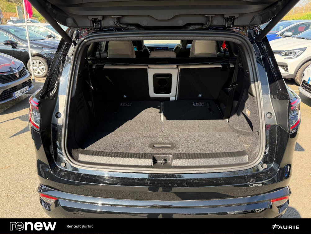 Acheter Renault Espace 6 Espace E-Tech full hybrid 200 GSR2 Iconic 5p occasion dans les concessions du Groupe Faurie