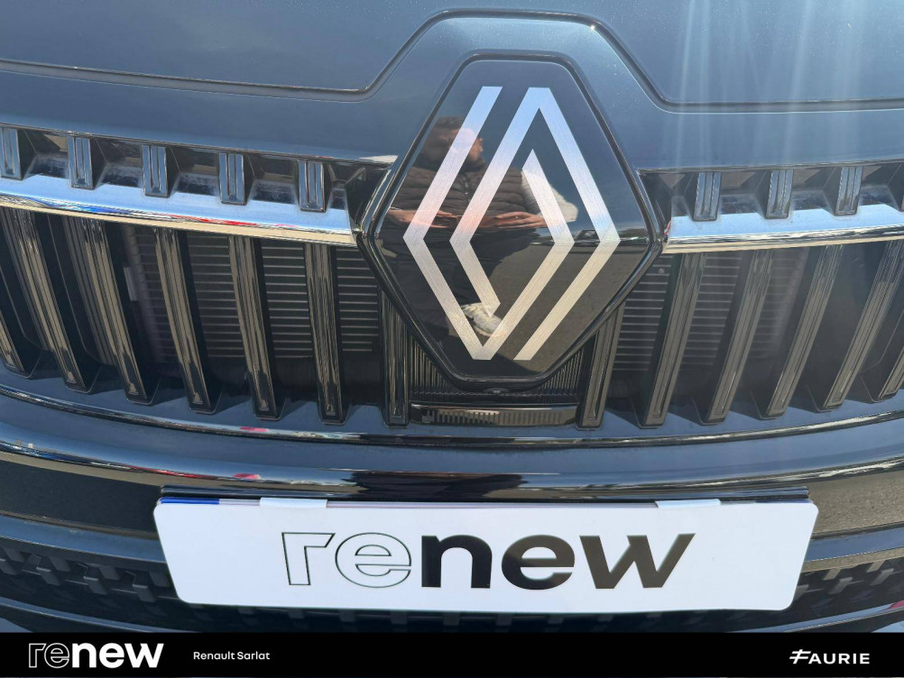 Acheter Renault Espace 6 Espace E-Tech full hybrid 200 GSR2 Iconic 5p occasion dans les concessions du Groupe Faurie