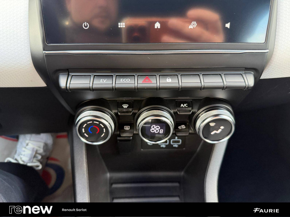 Acheter Renault Clio 5 Clio E-Tech 140 Limited 5p occasion dans les concessions du Groupe Faurie