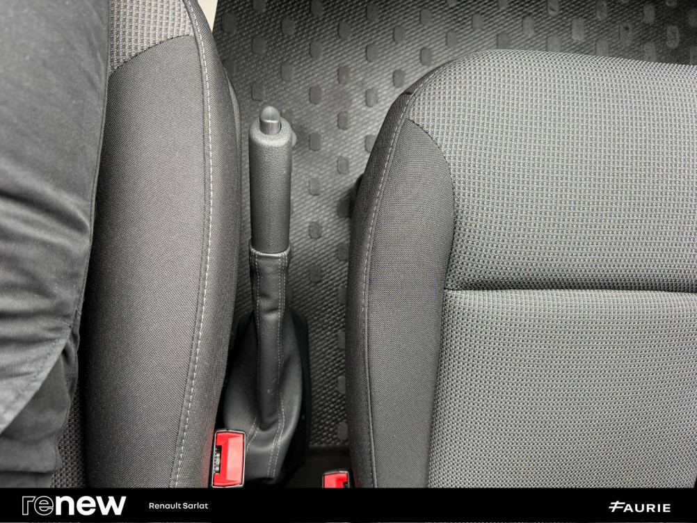 Acheter Renault Trafic 3 TRAFIC FGN L1H1 3000 KG BLUE DCI 130 CONFORT 4p occasion dans les concessions du Groupe Faurie