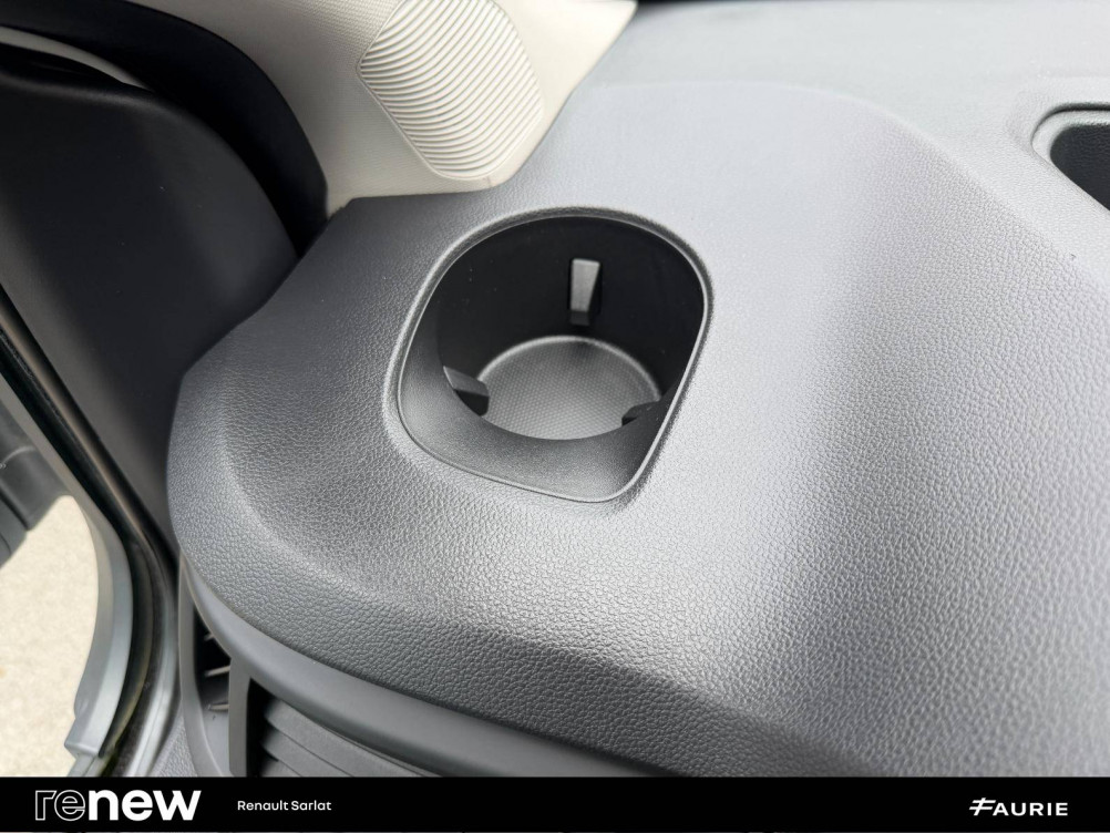 Acheter Renault Trafic 3 TRAFIC FGN L1H1 3000 KG BLUE DCI 130 CONFORT 4p occasion dans les concessions du Groupe Faurie