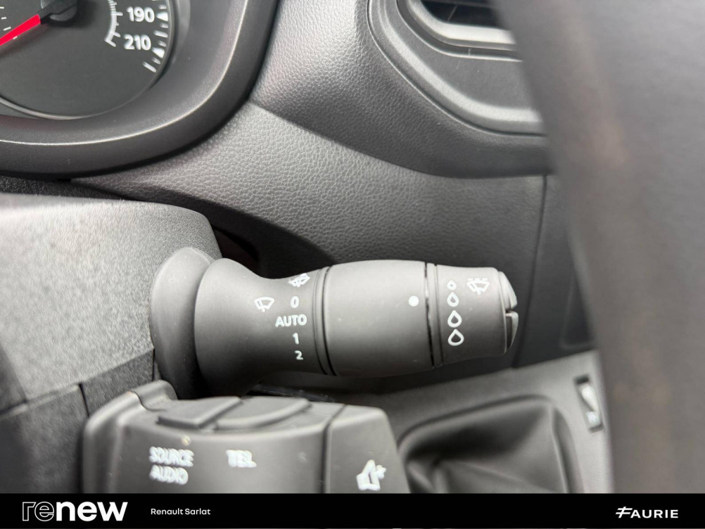 Acheter Renault Master 3 MASTER FGN TRAC F3500 L2H2 BLUE DCI 135 CONFORT 4p occasion dans les concessions du Groupe Faurie