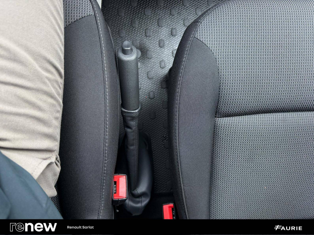 Acheter Renault Trafic 3 TRAFIC FGN L1H1 3000 KG BLUE DCI 130 CONFORT 4p occasion dans les concessions du Groupe Faurie