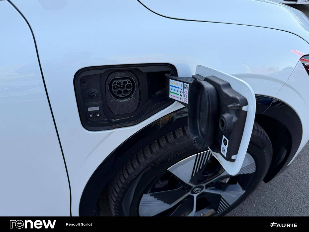 Acheter Renault Megane E-Tech Megane E-Tech EV40 130ch standard charge Equilibre 5p occasion dans les concessions du Groupe Faurie