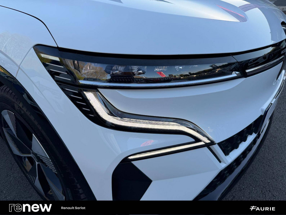 Acheter Renault Megane E-Tech Megane E-Tech EV40 130ch standard charge Equilibre 5p occasion dans les concessions du Groupe Faurie